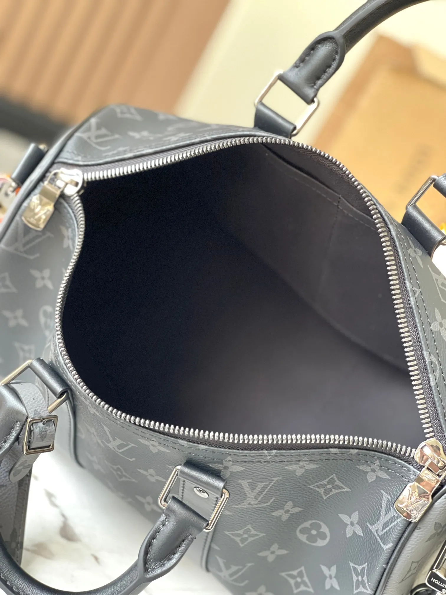 All categories 💚 Top version men’s bags 💚 LV 2024 new LV crossbody bag