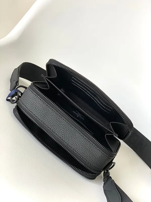 All categories 💚 Top version men’s bags 💚 LV 2025 new LV crossbody bag