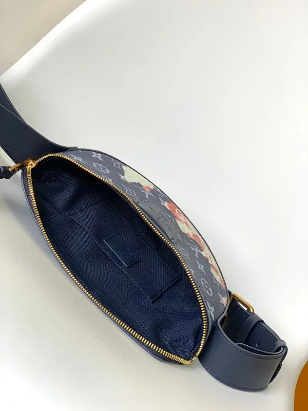 All categories 💚 Top version men’s bags 💚 LV 2025 official website new LV crossbody bag