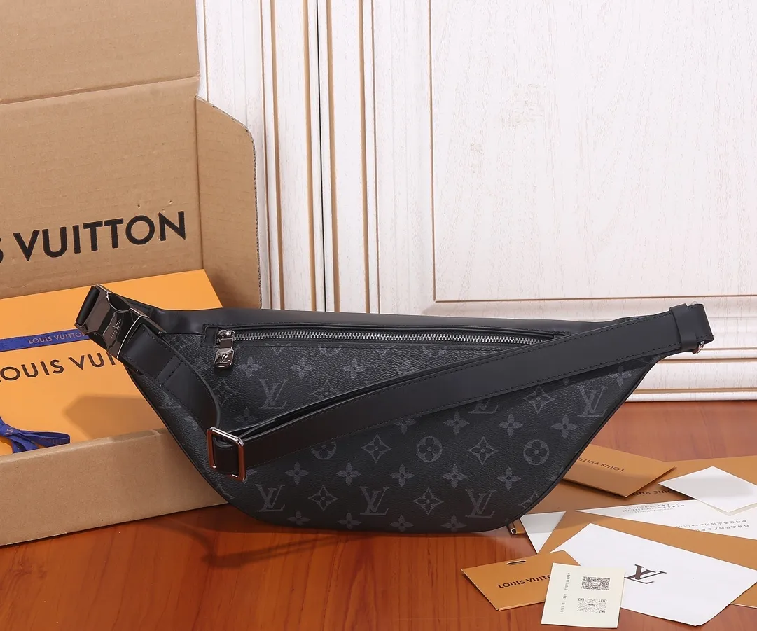 All categories 💚 Top version men’s bags 💚 LV 2023 new LV chest bag