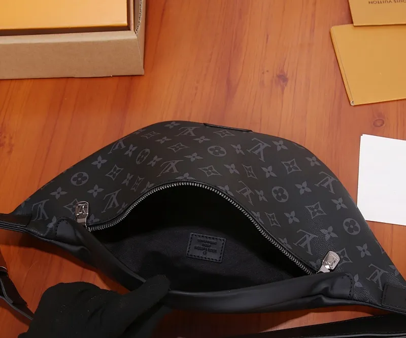 All categories 💚 Top version men’s bags 💚 LV 2023 new LV chest bag