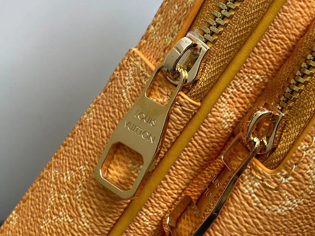 All categories 💚 Top version men’s bags 💚 LV 2024 official website new LV chest bag