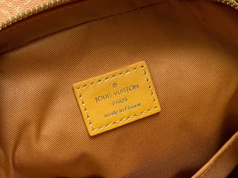 All categories 💚 Top version men’s bags 💚 LV 2024 official website new LV chest bag