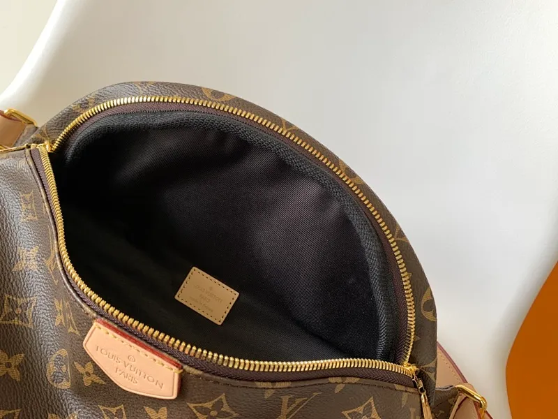 All categories 💚 Top version men’s bags 💚 LV 2025 new LV waist bag