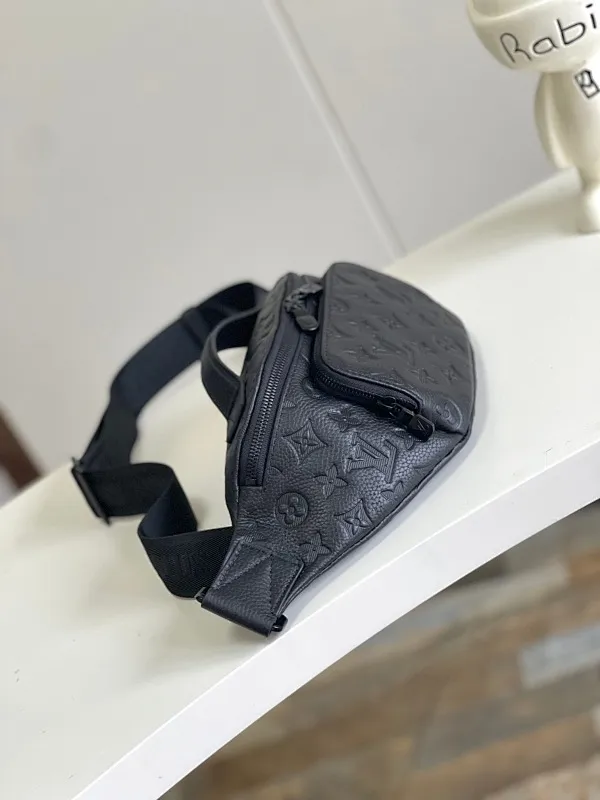 All categories 💚 Top version men’s bags 💚 LV 2024 official website new LV chest bag