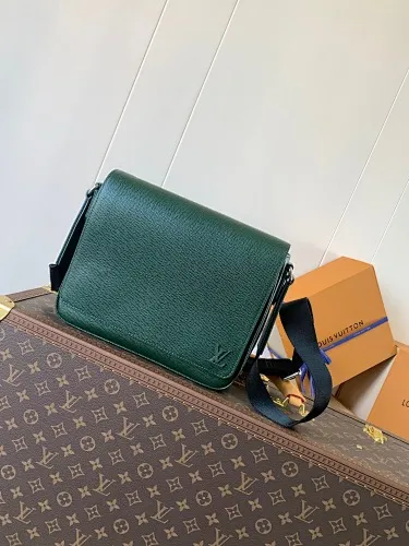 All categories 💚 Top version men’s bags 💚 LV 2024 official website new LV crossbody bag