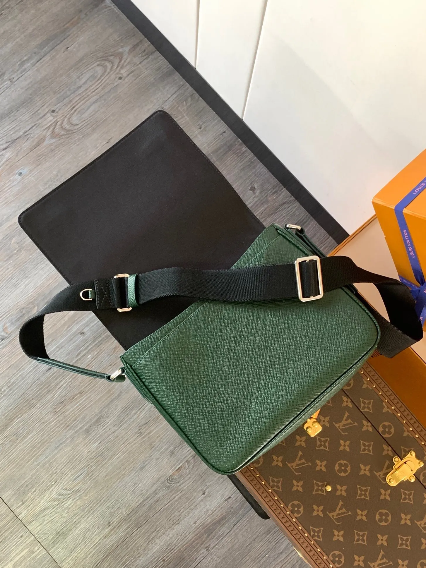 All categories 💚 Top version men’s bags 💚 LV 2024 official website new LV crossbody bag