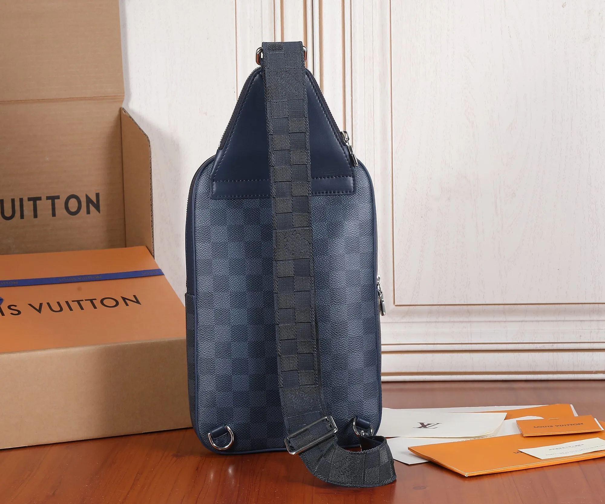 All categories 💚 Top version men’s bags 💚 LV 2023 new LV chest bag