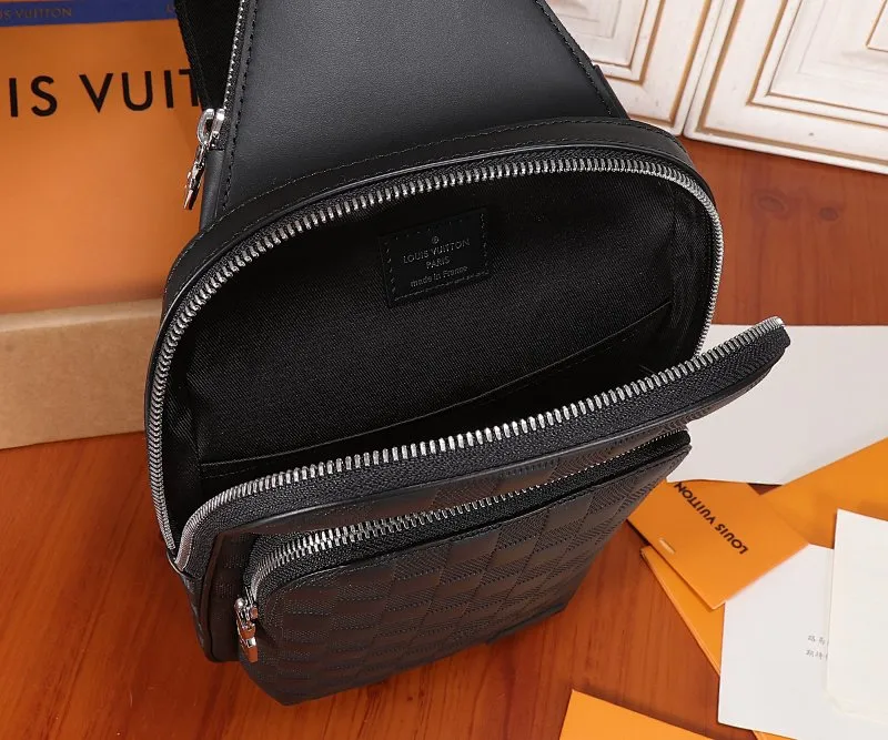 All categories 💚 Top version men’s bags 💚 LV 2023 new LV chest bag