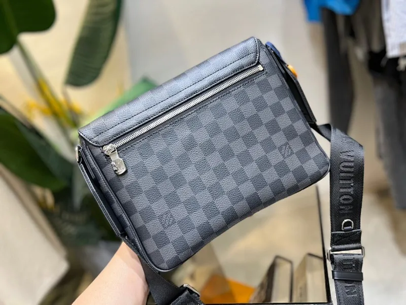 All categories 💚 Top version men’s bags 💚 LV 2025 official website new LV crossbody bag