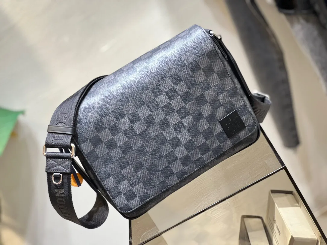 All categories 💚 Top version men’s bags 💚 LV 2025 official website new LV crossbody bag