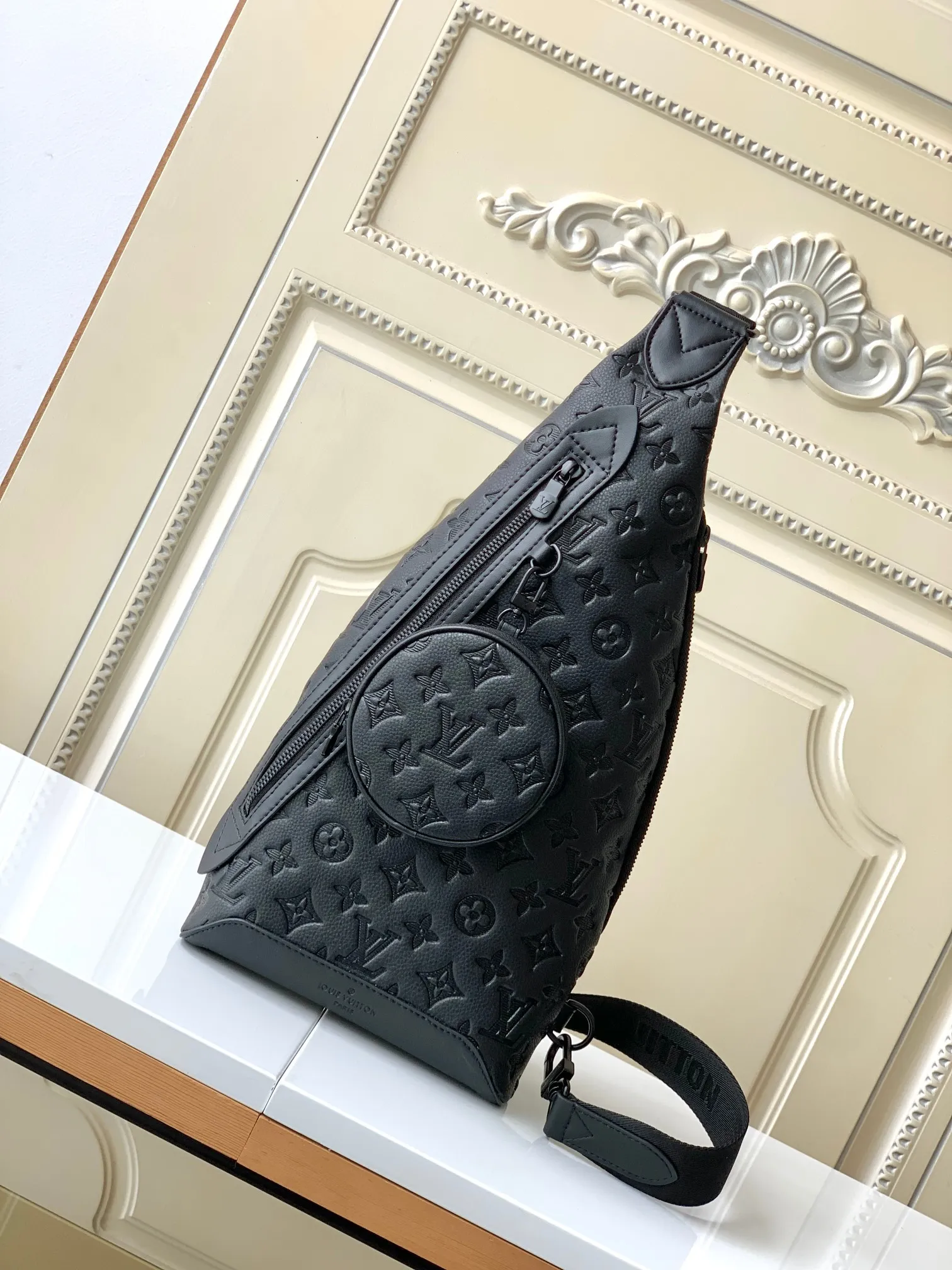 All categories 💚 Top version men’s bags 💚 LV 2024 official website new LV chest bag