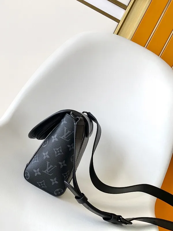 All categories 💚 Top version men’s bags 💚 LV 2025 new LV crossbody bag