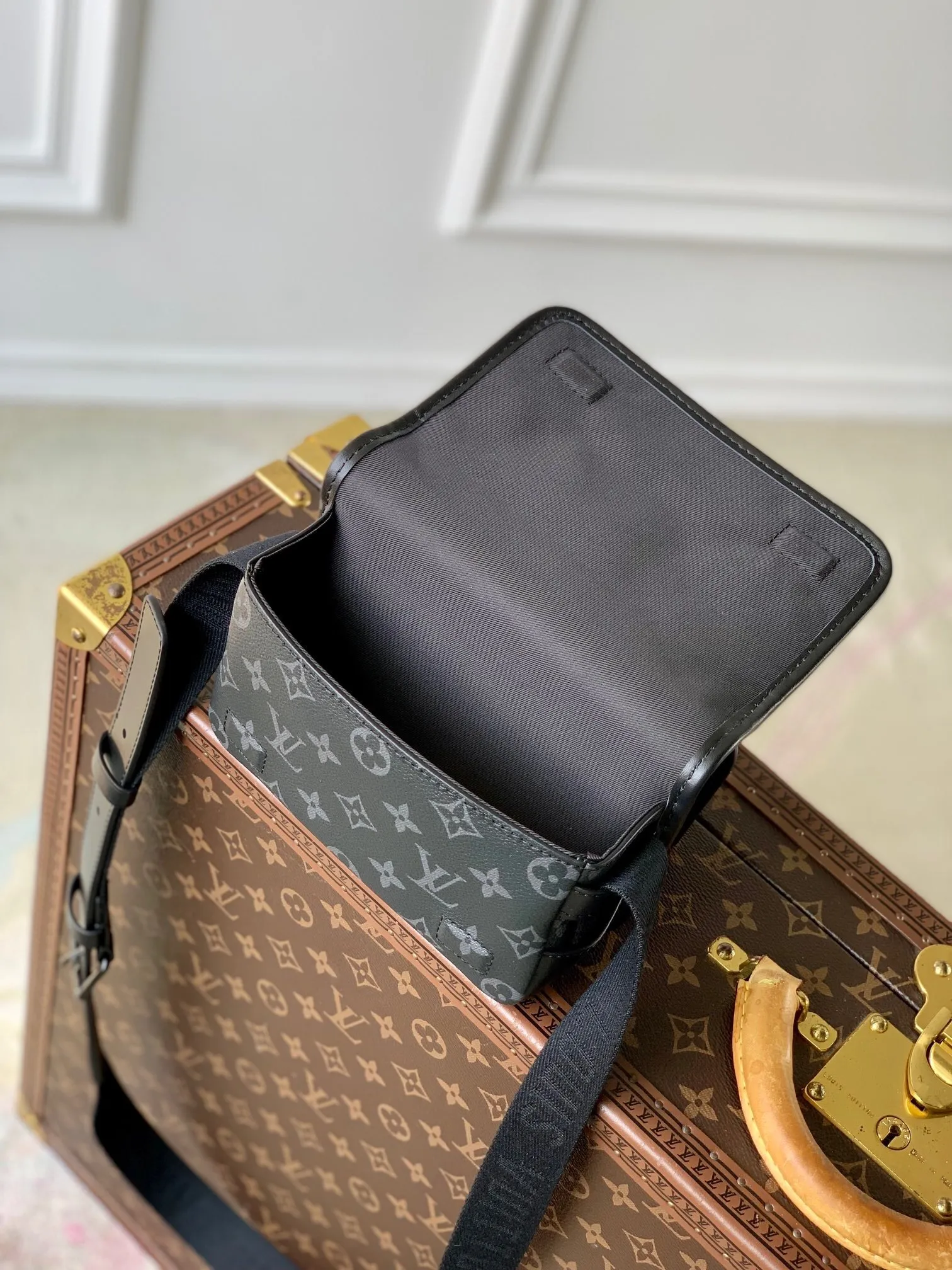 All categories 💚 Top version men’s bags 💚 LV 2024 official website new LV crossbody bag