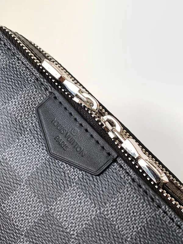All categories 💚 Top version men’s bags 💚 LV 2025 official website new LV crossbody bag