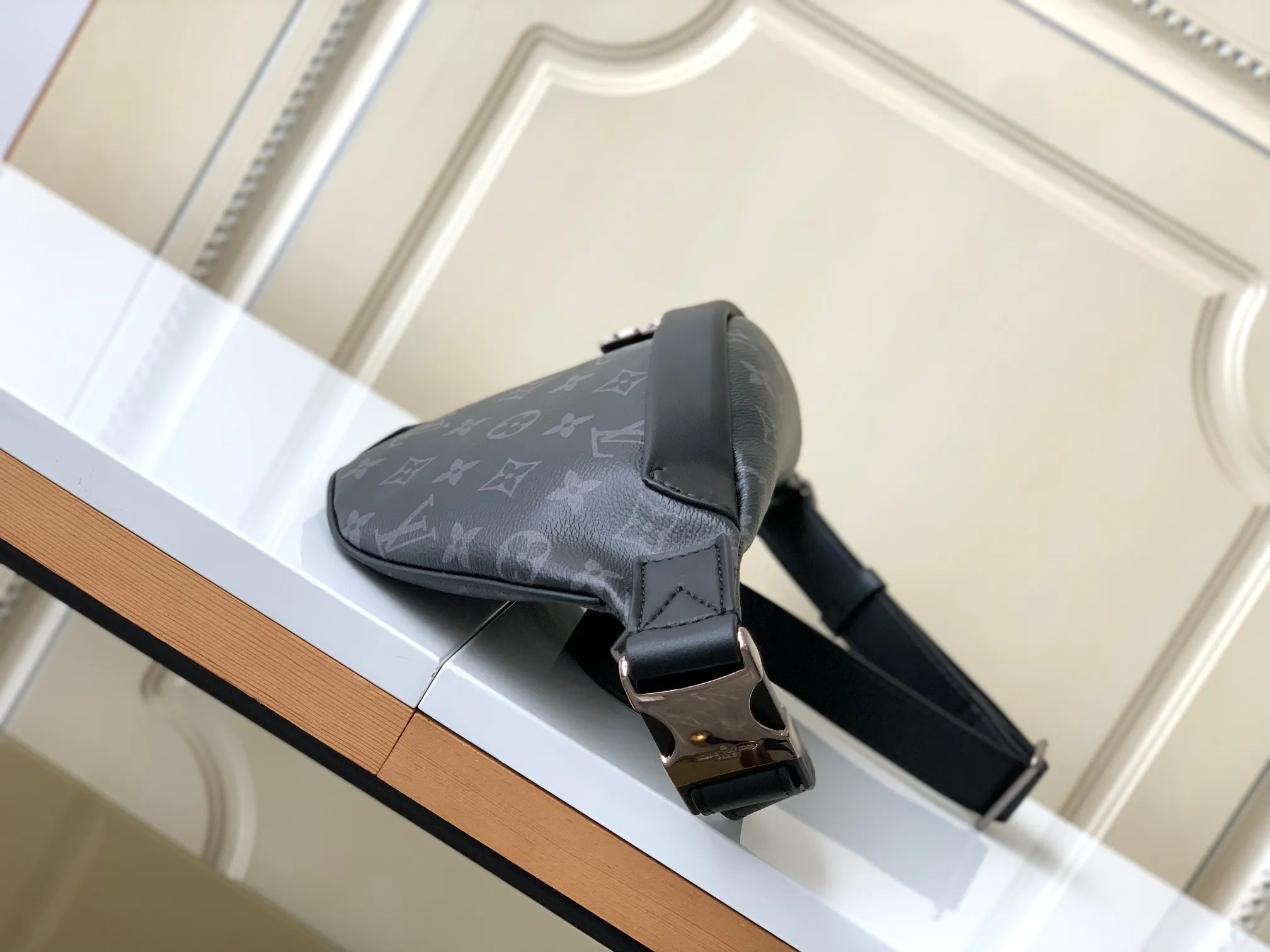 All categories 💚 Top version men’s bags 💚 LV 2023 new LV chest bag