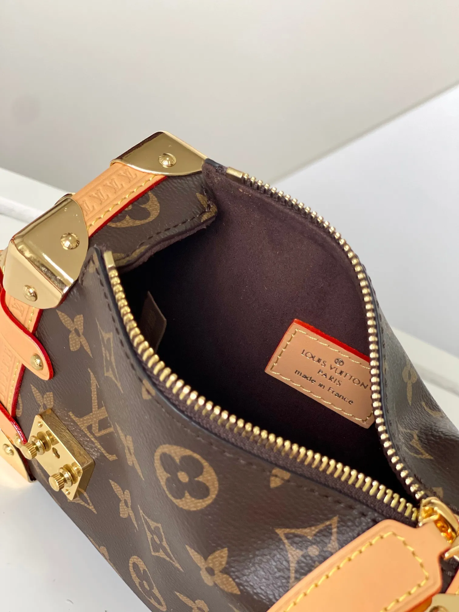 All categories 💚 Top version men’s bag 💚 LV 58005000 2023 counter sale LV crossbody bag 44-33-18