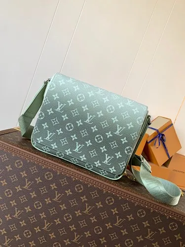 All categories 💚 Top version men’s bags 💚 LV 2024 official website new LV crossbody bag