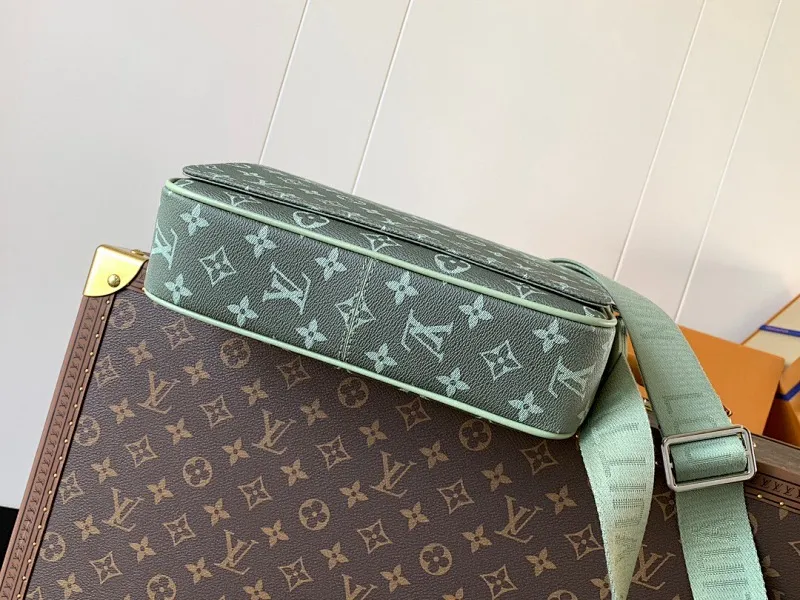 All categories 💚 Top version men’s bags 💚 LV 2024 official website new LV crossbody bag