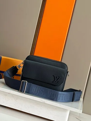 All categories 💚 Top version men’s bags 💚 LV 2024 official website new LV crossbody bag