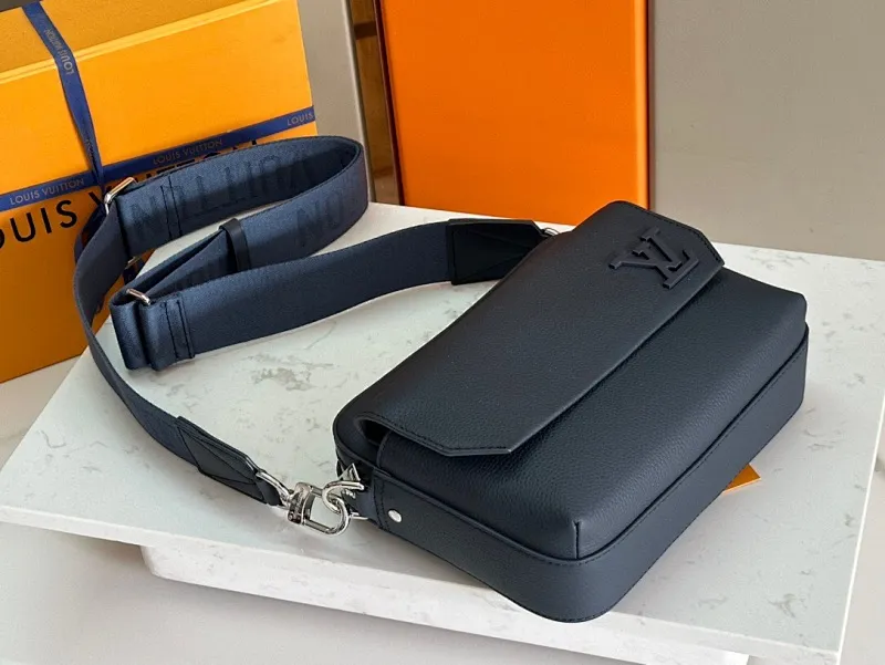 All categories 💚 Top version men’s bags 💚 LV 2024 official website new LV crossbody bag