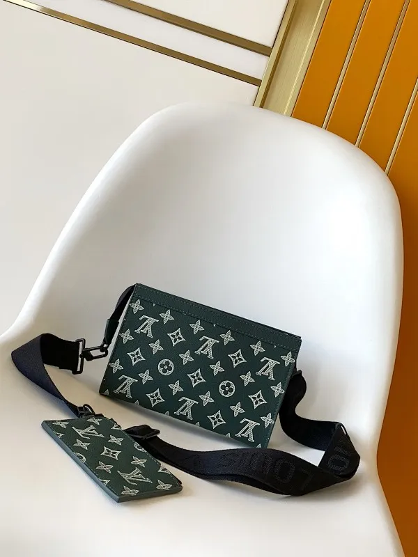 All categories 💚 Top version men’s bags 💚 LV 2025 new LV crossbody bag