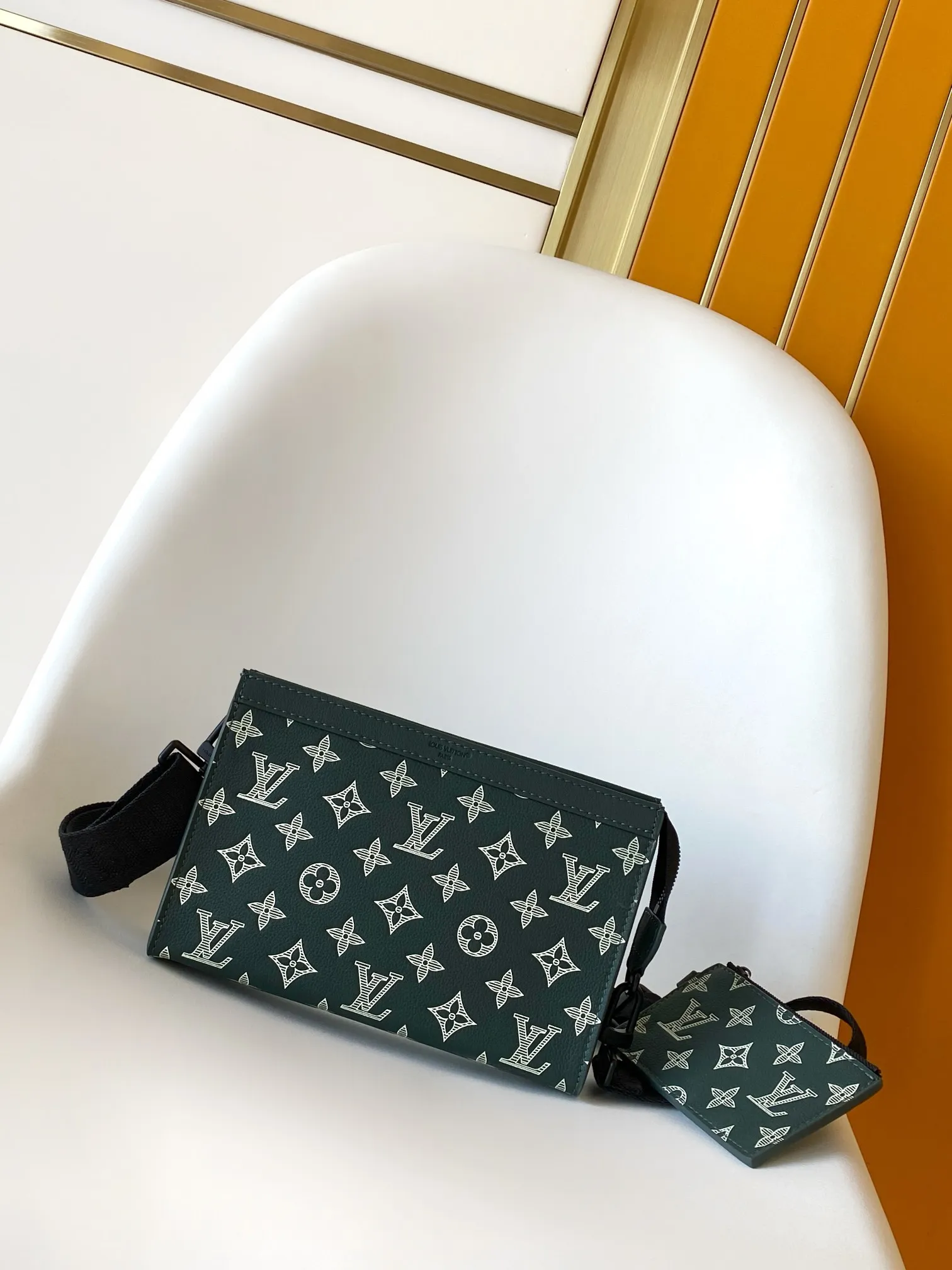 All categories 💚 Top version men’s bags 💚 LV 2025 new LV crossbody bag