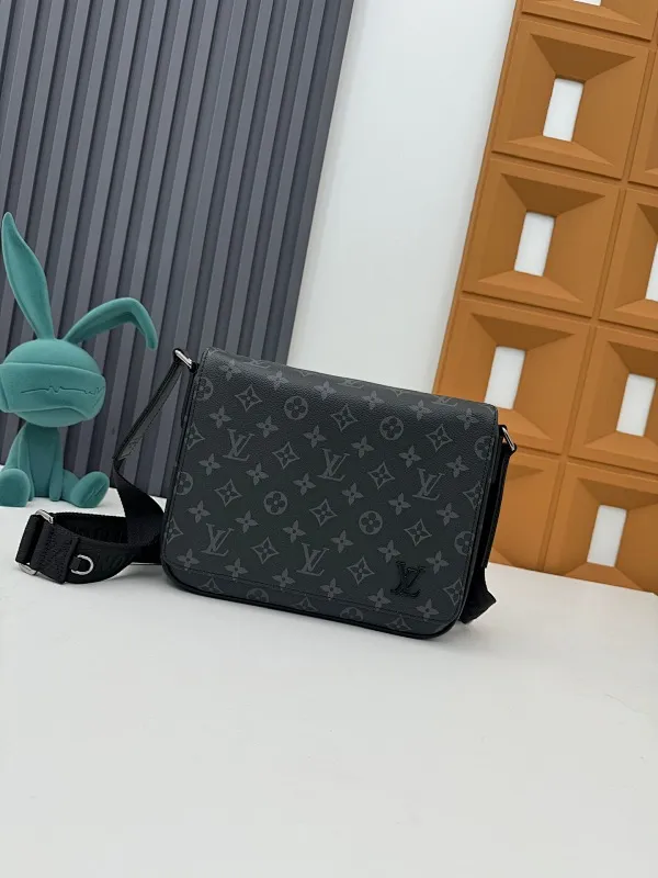 All categories 💚 Top version men’s bags 💚 LV 2024 official website new LV crossbody bag