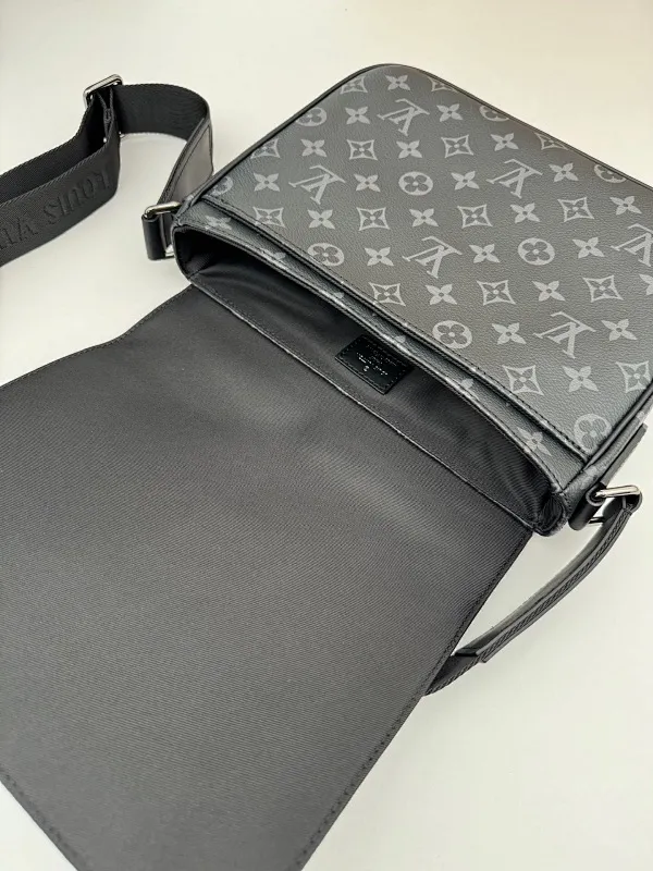 All categories 💚 Top version men’s bags 💚 LV 2024 official website new LV crossbody bag