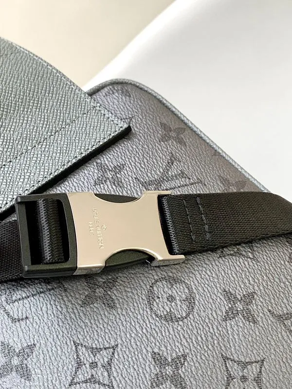 All categories 💚 Top version men’s bags 💚 LV 2024 new LV waist bag