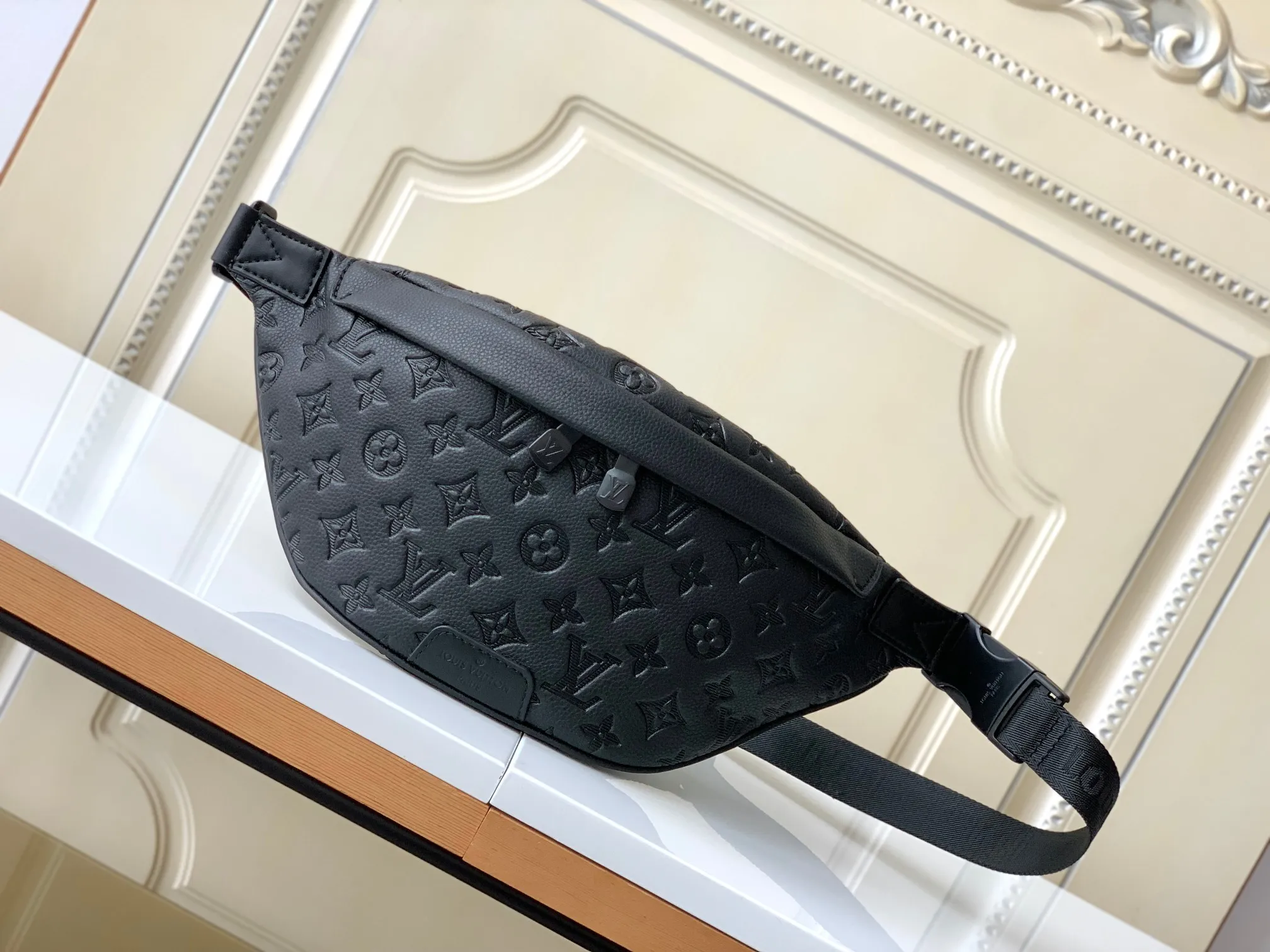 All categories 💚 Top version men’s bags 💚 LV 2024 new LV chest bag