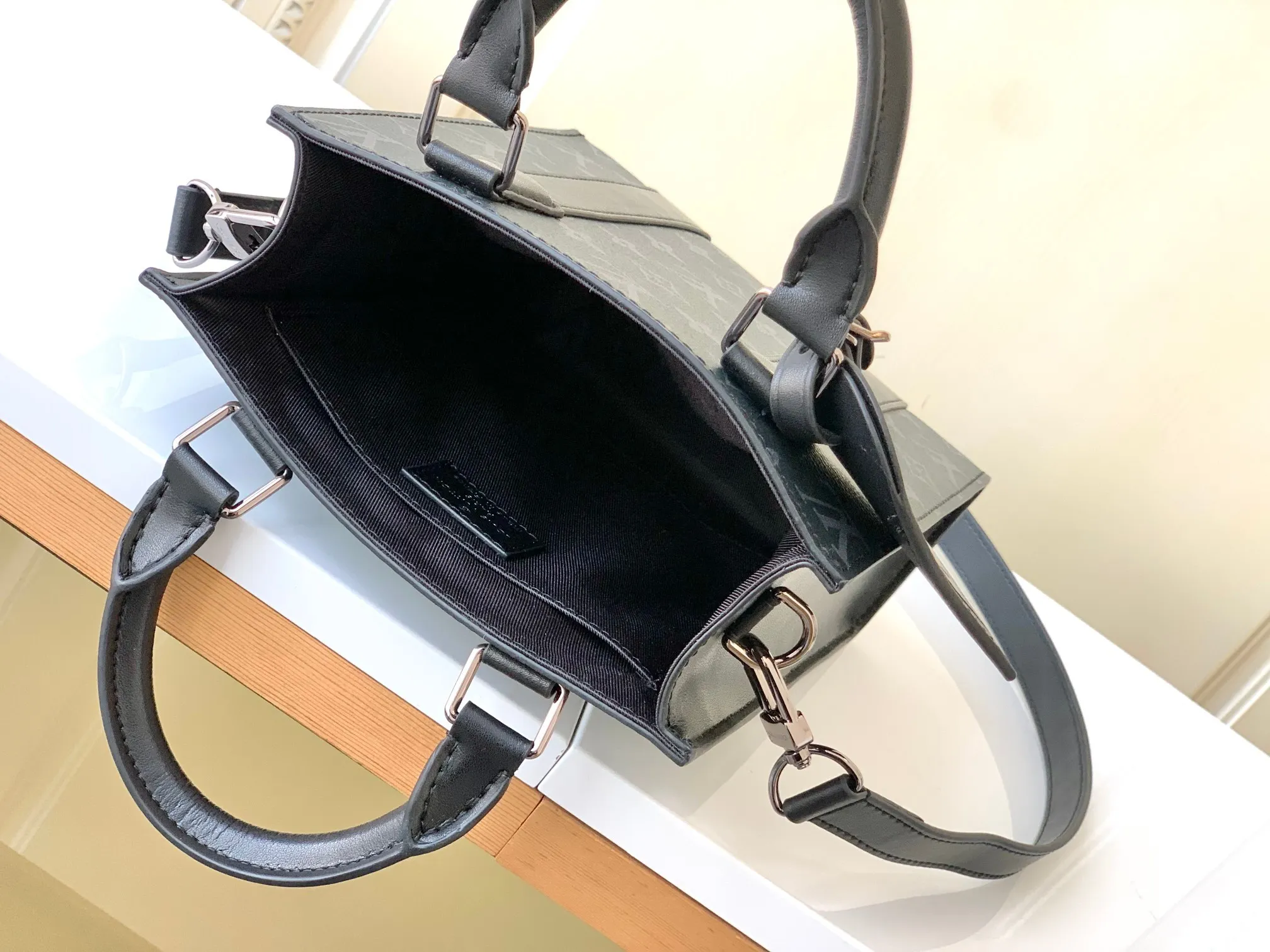 All categories 💚 Top version men’s bags 💚 LV 2024 official website new LV crossbody bag