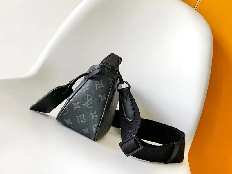 All categories 💚 Top version men’s bags 💚 LV 2025 new LV crossbody bag