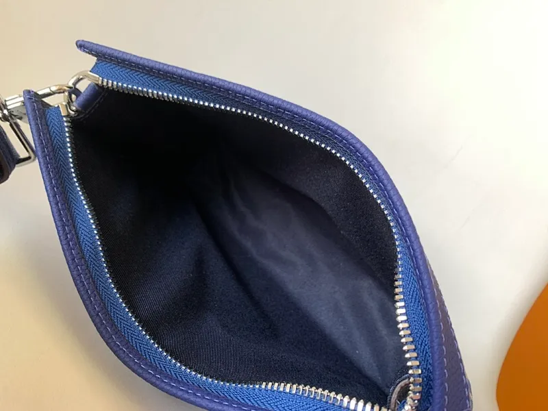 All categories 💚 Top version men’s bags 💚 LV 2025 new LV crossbody bag
