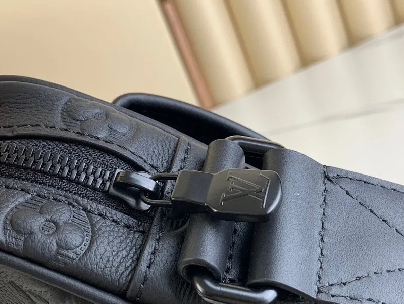 All categories 💚 Top version men’s bags 💚 LV 2024 official website new LV crossbody bag