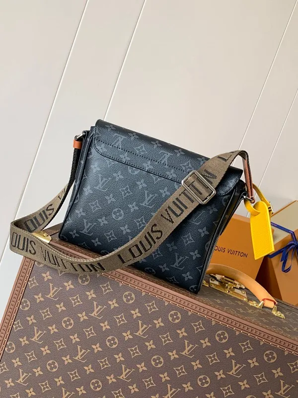 All categories 💚 Top version men’s bags 💚 LV 2024 official website new LV crossbody bag