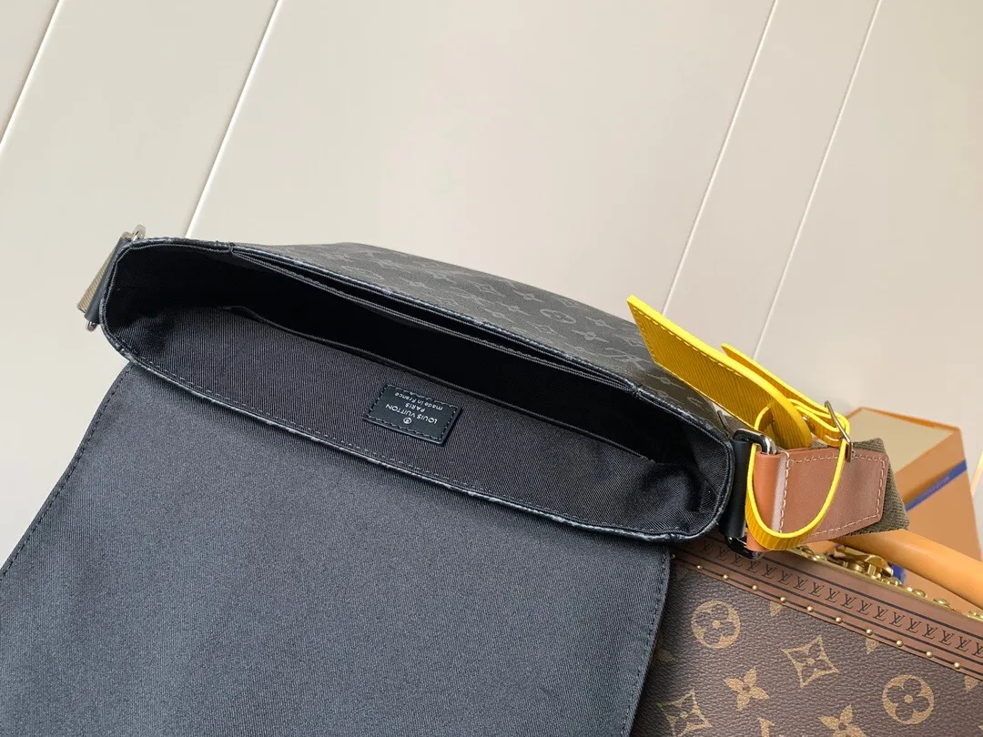 All categories 💚 Top version men’s bags 💚 LV 2024 official website new LV crossbody bag