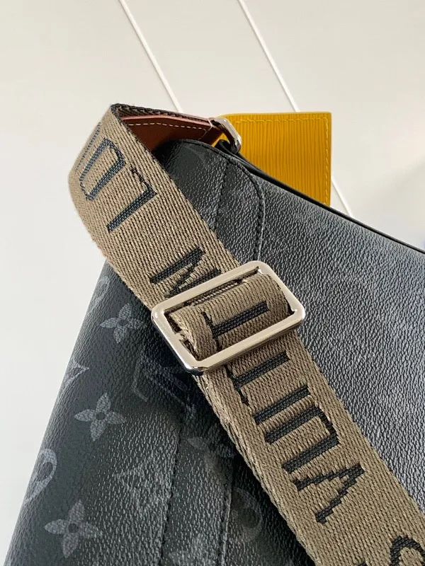 All categories 💚 Top version men’s bags 💚 LV 2024 official website new LV crossbody bag