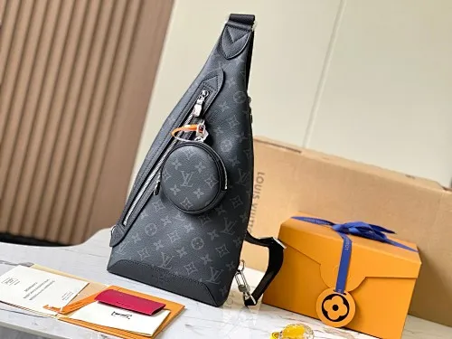All categories 💚 Top version men’s bags 💚 LV 2024 new LV chest bag