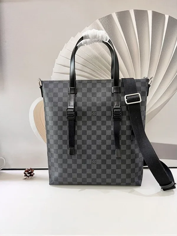 All categories 💚 Top version men’s bags 💚 LV 2024 new LV crossbody bag