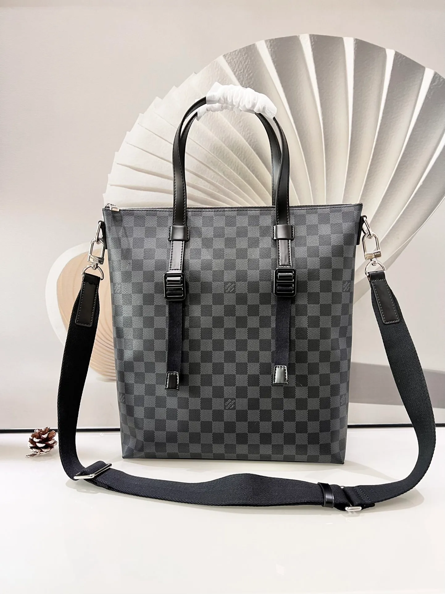 All categories 💚 Top version men’s bags 💚 LV 2024 new LV crossbody bag