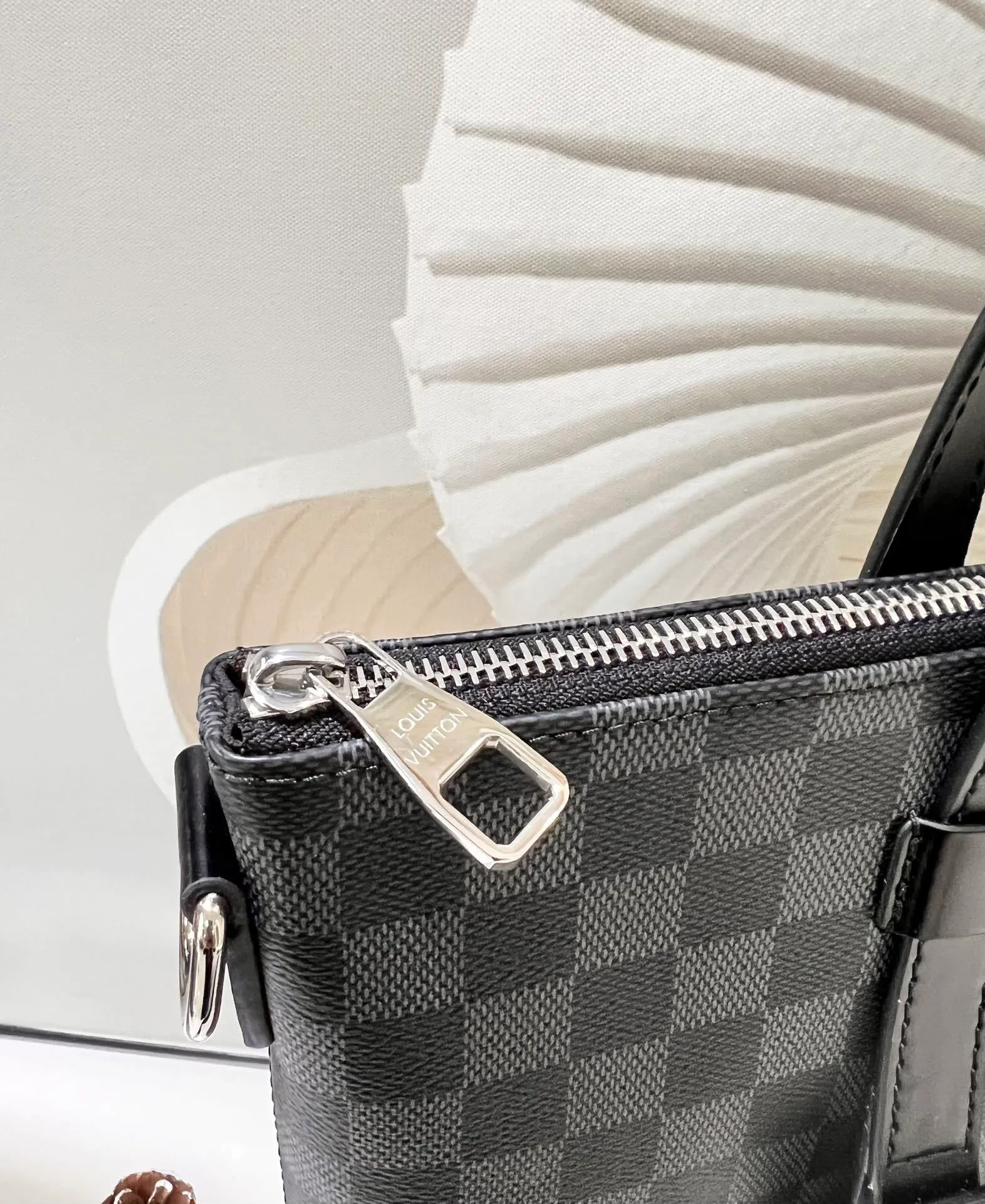 All categories 💚 Top version men’s bags 💚 LV 2024 new LV crossbody bag