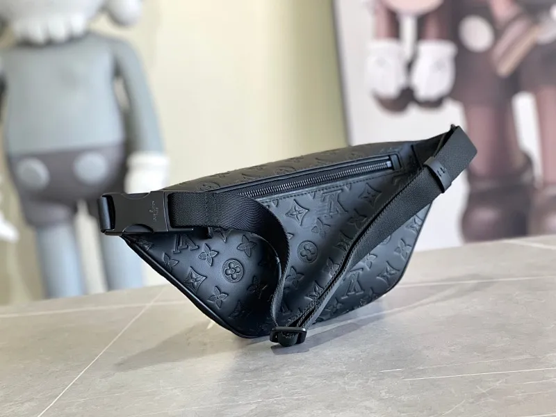 All categories 💚 Top version men’s bags 💚 LV 2025 official website new LV waist bag