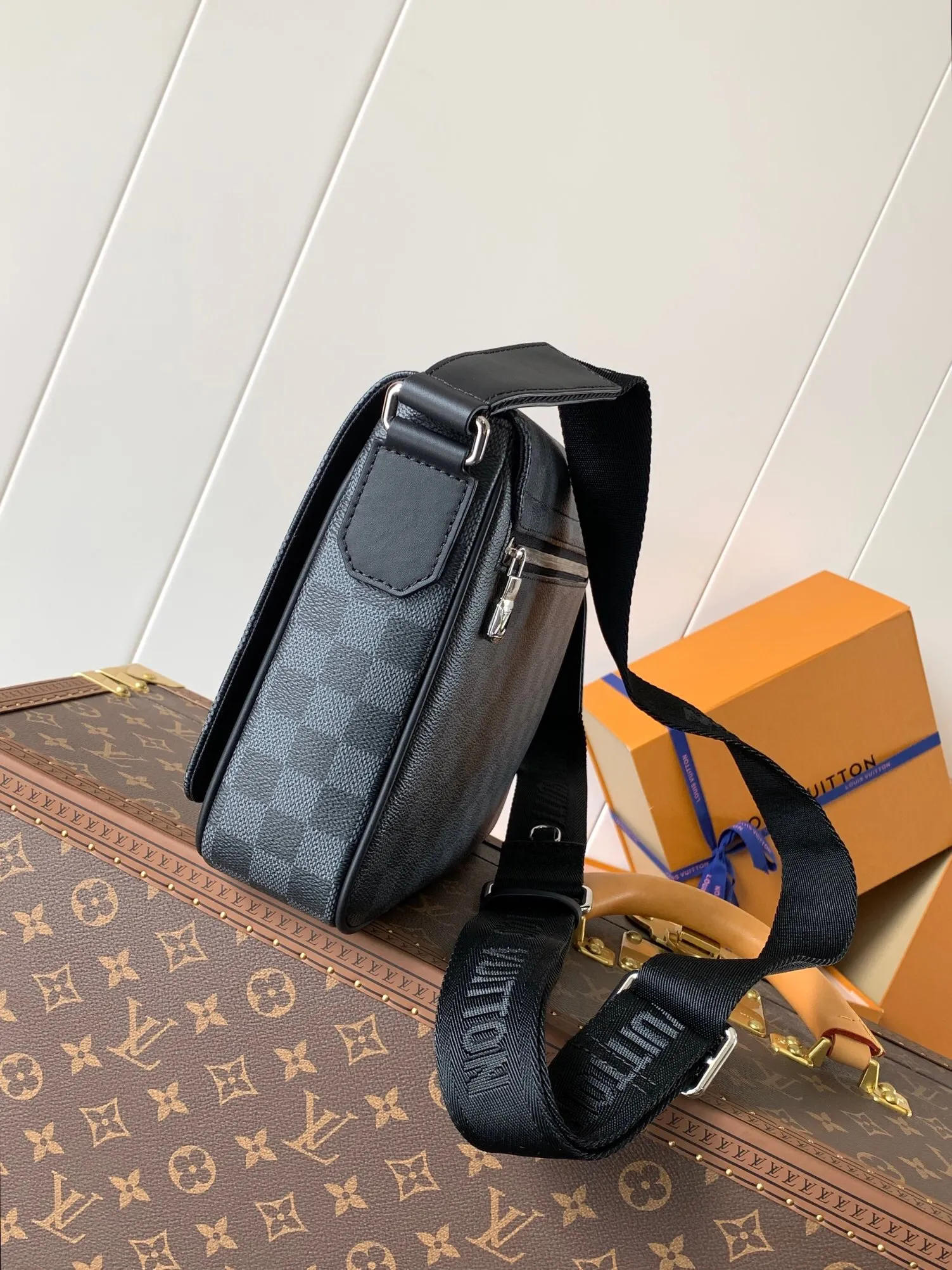 All categories 💚 Top version men’s bags 💚 LV 2024 official website new LV crossbody bag
