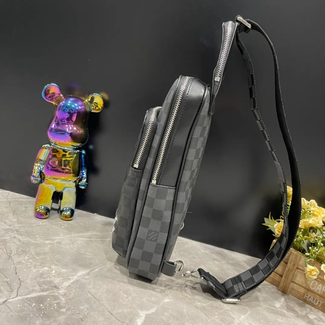 All categories 💚 Top version men’s bags 💚 LV 2024 new LV chest bag