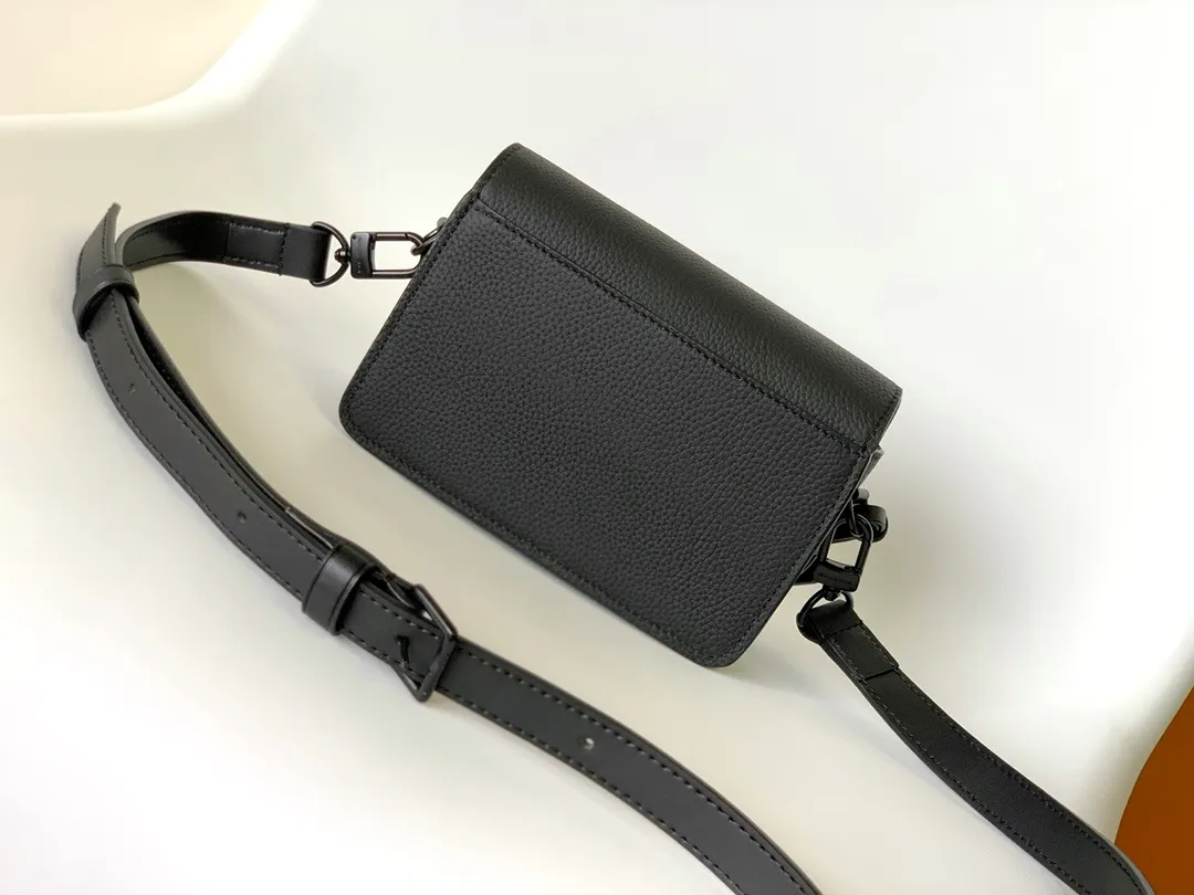 All categories 💚 Top version men’s bags 💚 LV 2025 new LV crossbody bag