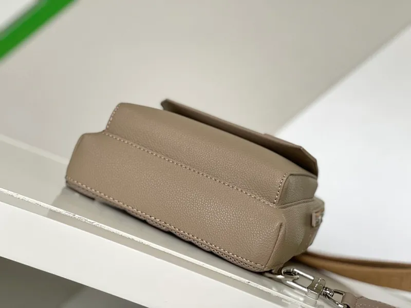 All categories 💚 Top version men’s bags 💚 LV 2024 official website new LV crossbody bag