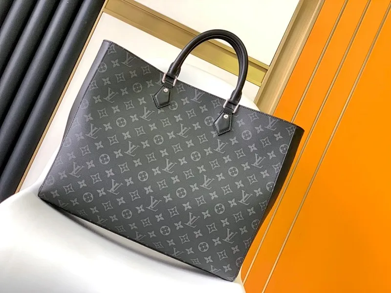 All categories 💚 Top version men’s bags 💚 LV 2024 new LV handbags