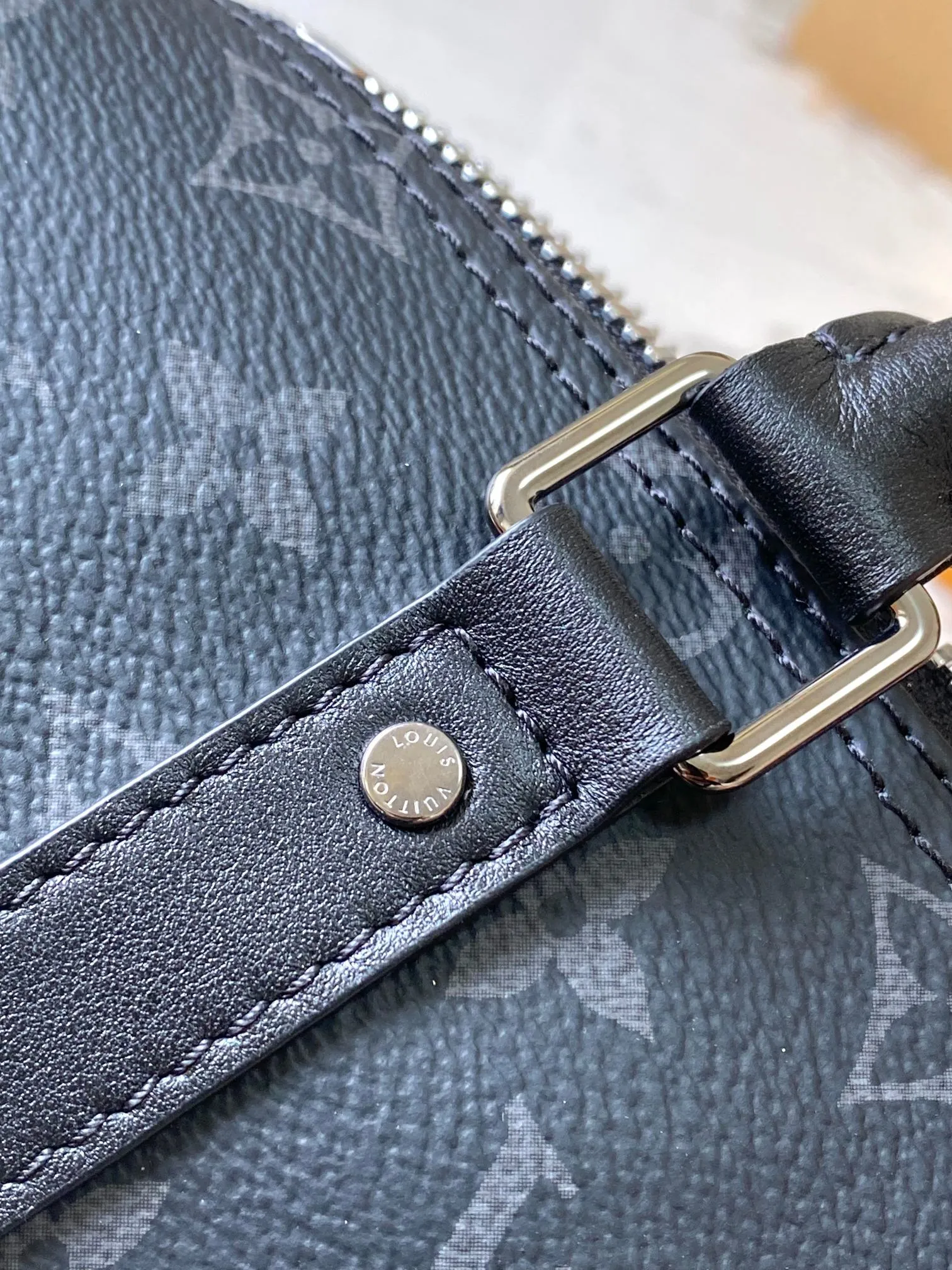 All categories 💚 Top version men’s bags 💚 LV 2024 new LV crossbody bag