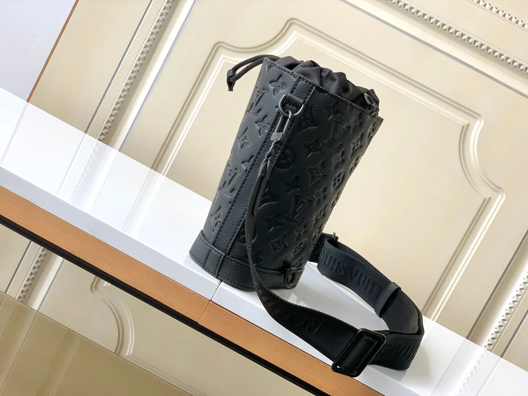 All categories 💚 Top version men’s bags 💚 LV 2024 new LV crossbody bag